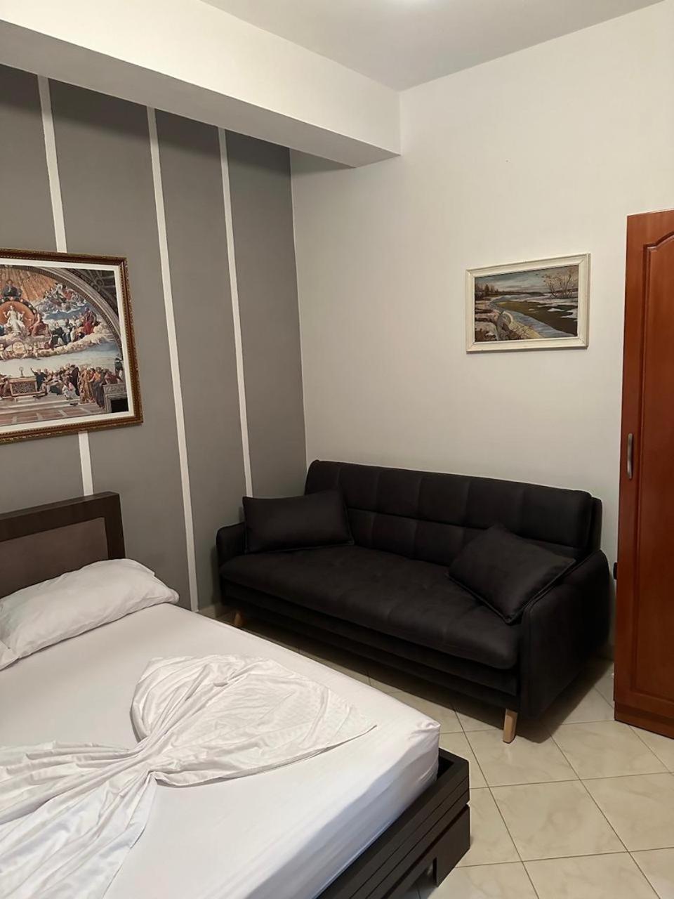 Eid Mar Hostel Vlorë Екстериор снимка