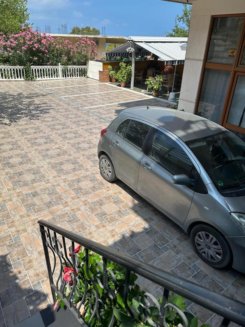 Eid Mar Hostel Vlorë Екстериор снимка