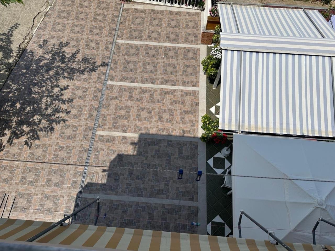 Eid Mar Hostel Vlorë Екстериор снимка