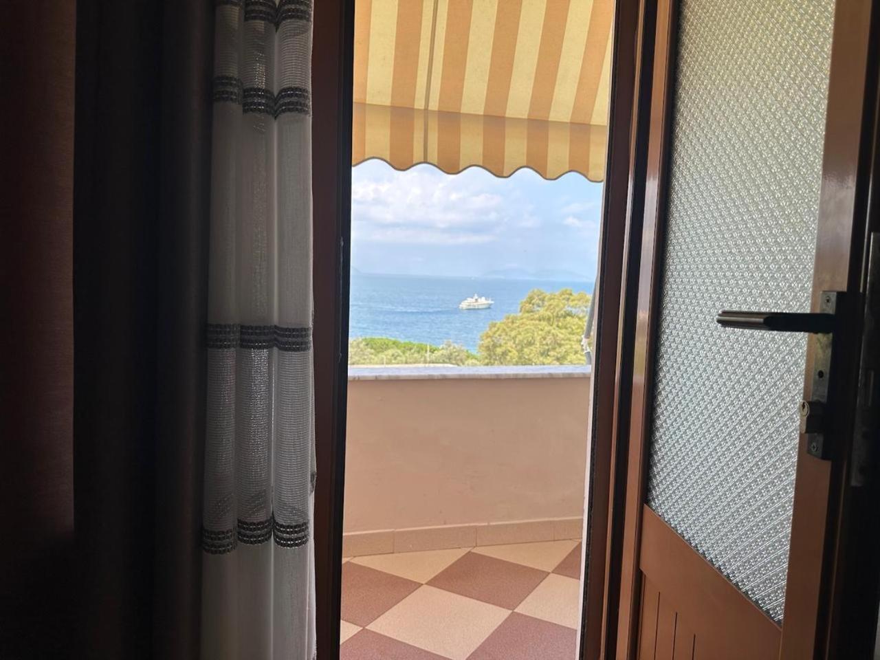 Eid Mar Hostel Vlorë Екстериор снимка
