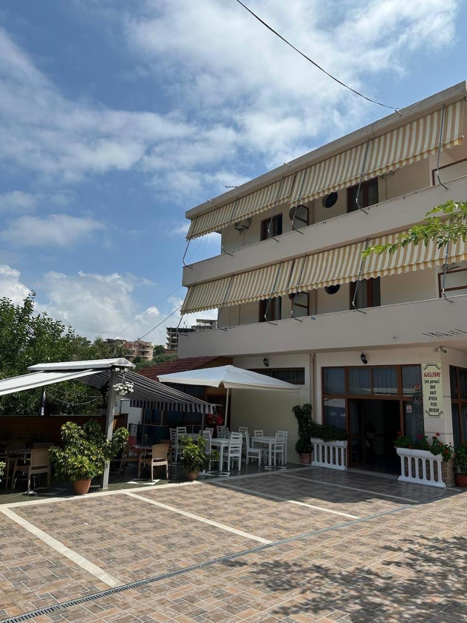 Eid Mar Hostel Vlorë Екстериор снимка